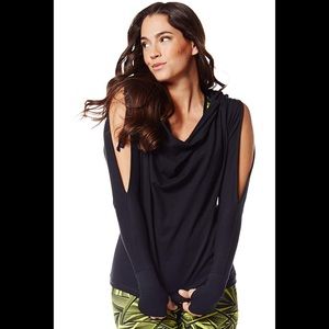 Zumba cold shoulder hoodie sew black